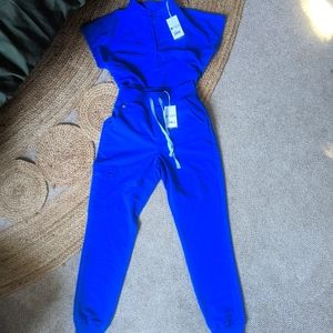FIGS XS high waisted jogger scrub SET in royal blue with mandarin collar top